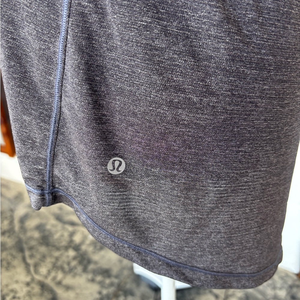 Lululemon Gray Open Back Twist Tank Top Size 8 - Picture 2 of 6